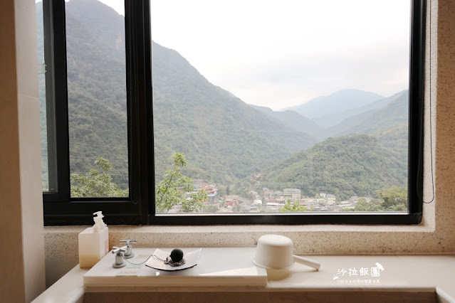 烏來泡湯『烏來旅晨溫泉民宿』湯屋‧客房可俯視烏來老街 31 烏來泡湯『烏來旅晨溫泉民宿』湯屋‧客房可俯視烏來老街