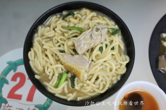 新竹城隍廟人氣小吃『許二姊鴨肉許』炒鴨血.鴨肉飯/宵夜 7 新竹城隍廟人氣小吃『許二姊鴨肉許』炒鴨血.鴨肉飯/宵夜