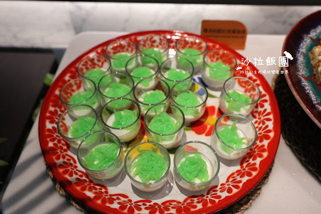 台北吃到飽『泰市場海鮮自助餐廳』天使紅蝦、甜蝦、干貝、極厚蝦餅、泰式奶茶通通吃到飽