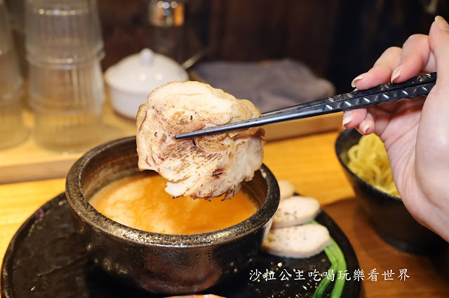 排隊像掉到水裡都要排加麵不加價『隱家拉麵』士林美食推薦、捷運士林站 25 排隊像掉到水裡都要排加麵不加價『隱家拉麵』士林美食推薦、捷運士林站